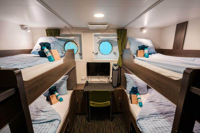 Oceanwide Expeditions, Ortelius, Quadruple Porthole 04 ©Olaf Kramer - Oceanwide Expeditions.jpg